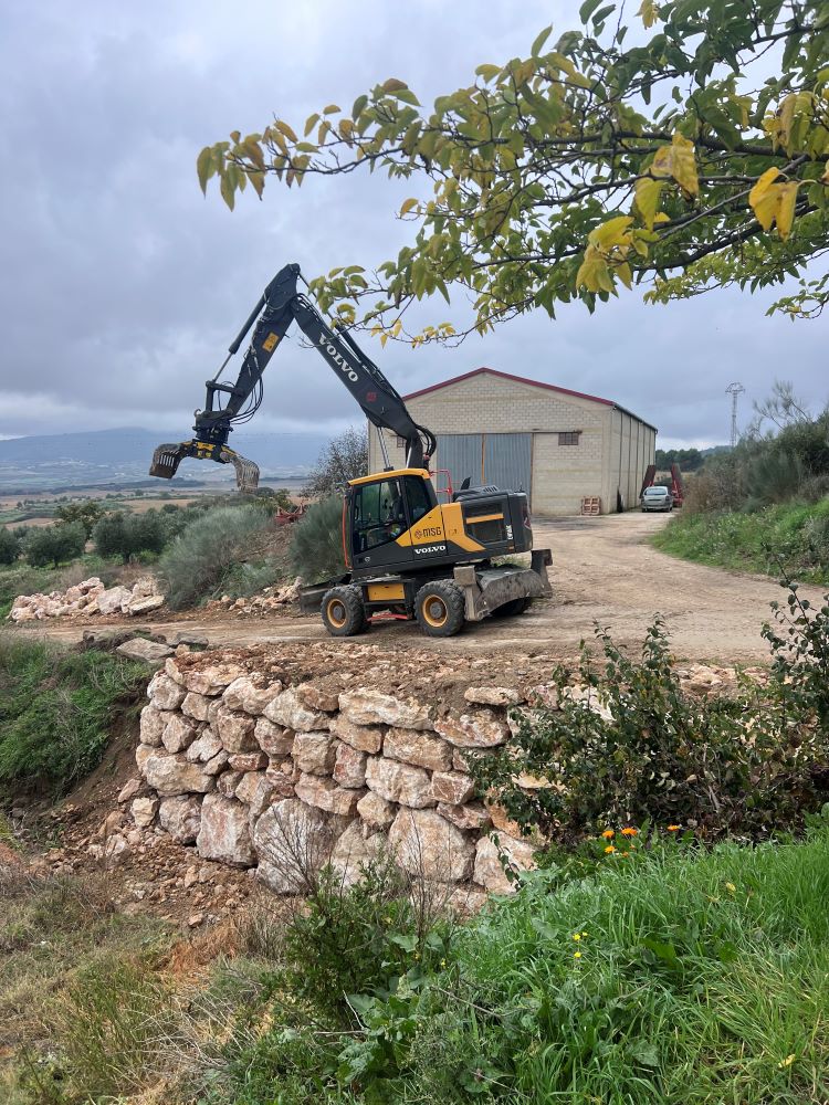 obras con gruas navarra